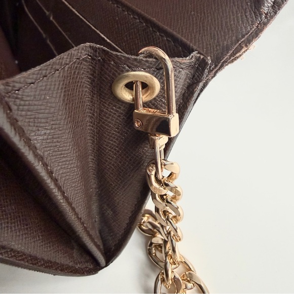 Louis Vuitton Damier Ebene Sarah wallet with strap - Picture 11 of 15